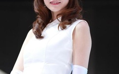 才一个手指头就疼成这样